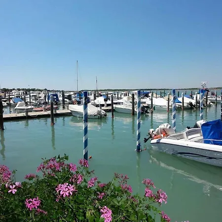 In 41085 * Bibione