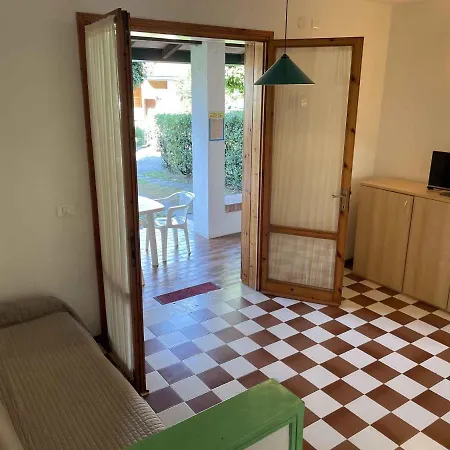 In 41085 *